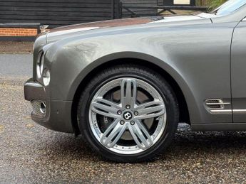 Bentley Mulsanne 6.75 V8 Saloon 4dr Petrol Auto Euro 5 (505 bhp)