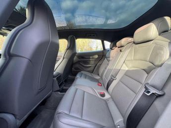 Porsche Taycan Performance 79.2kWh Sport Turismo Auto RWD 5dr (11kW Charger)