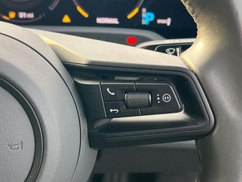 Porsche Taycan Performance 79.2kWh Sport Turismo Auto RWD 5dr (11kW Charger)