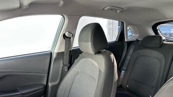 Hyundai KONA 39kWh Premium SUV 5dr Electric Auto (10.5kW Charger) (136 ps)