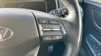 Hyundai KONA 39kWh Premium SUV 5dr Electric Auto (10.5kW Charger) (136 ps)