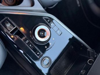 Kia Niro 64.8 kWh 3