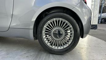 Fiat 500e 42kWh Icon Hatchback 3dr Electric Auto (118 ps)