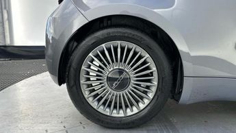 Fiat 500e 42kWh Icon Hatchback 3dr Electric Auto (118 ps)