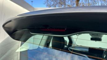 Fiat 500e 42kWh Icon Hatchback 3dr Electric Auto (118 ps)