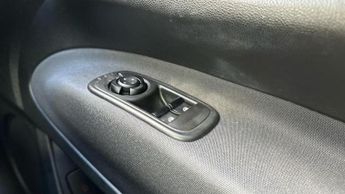 Fiat 500e 42kWh Icon Hatchback 3dr Electric Auto (118 ps)