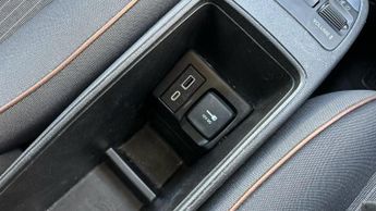 Fiat 500e 42kWh Icon Hatchback 3dr Electric Auto (118 ps)