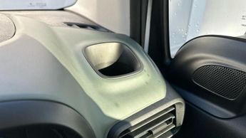 Citroen e-Berlingo 50kWh Flair XTR XL MPV 5dr Electric Auto (7.4kW Charger) (136 ps