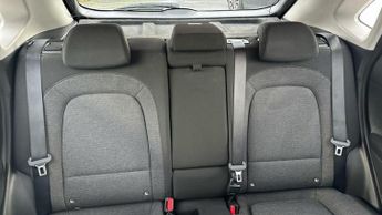 Hyundai KONA 39kWh SE Connect SUV 5dr Electric Auto (10.5kW Charger) (136 ps)