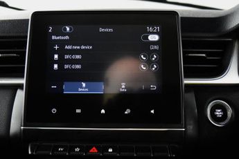 Renault Captur 1.6 E-TECH techno SUV 5dr Petrol Hybrid Auto Euro 6 (s/s) (145 p