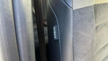 Citroen e-C4 X 50kWh e-series Fastback 4dr Electric Auto (7.4kW Charger) (136 p