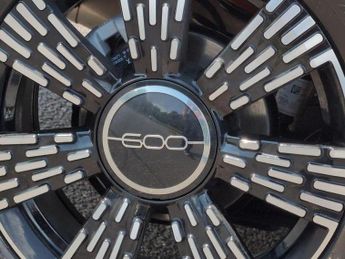 Fiat 600 1.2 MHEV La Prima e-DCT Euro 6 (s/s) 5dr