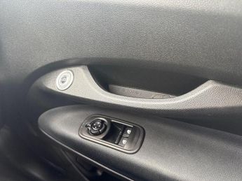 Fiat 500e 42kWh Icon Auto 3dr