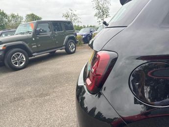 Fiat 500e 42kWh Icon Auto 3dr