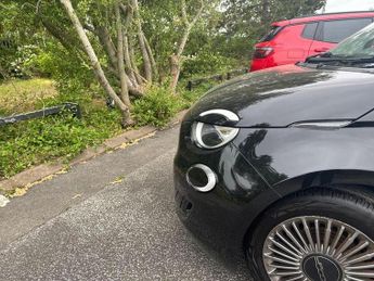 Fiat 500e 42kWh Icon Auto 3dr