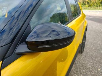 Jeep Avenger 54kWh Altitude SUV 5dr Electric Auto (156 ps)