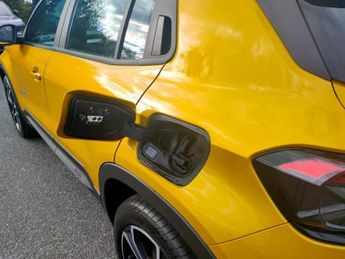 Jeep Avenger 54kWh Altitude SUV 5dr Electric Auto (156 ps)