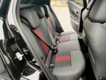 Alfa Romeo Junior 1.2 MHEV Ibrida e-DCT Euro 6 (s/s) 5dr