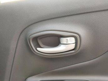 Jeep Renegade 1.5 T4 e-Hybrid MHEV North Star DCT Euro 6 (s/s) 5dr