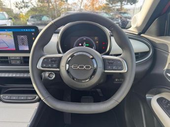Fiat 600e 54kWh La Prima Auto 5dr