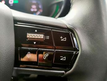 Alfa Romeo Junior 54kWh Elettrica Speciale Auto 5dr