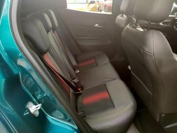 Alfa Romeo Junior 54kWh Elettrica Speciale Auto 5dr