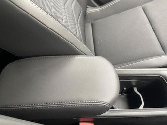 Jeep Avenger 54kWh Summit Auto 5dr