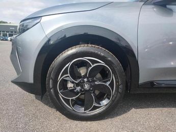 Alfa Romeo Junior 1.2 MHEV Ibrida e-DCT Euro 6 (s/s) 5dr