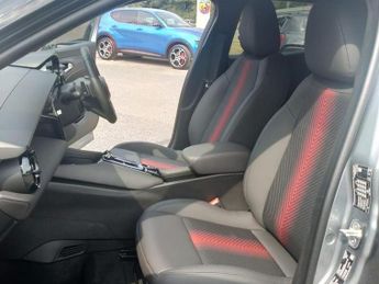 Alfa Romeo Junior 1.2 MHEV Ibrida e-DCT Euro 6 (s/s) 5dr
