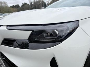 Alfa Romeo Junior 1.2 MHEV Ibrida e-DCT Euro 6 (s/s) 5dr