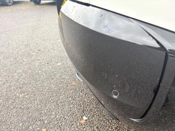 Alfa Romeo Junior 1.2 MHEV Ibrida e-DCT Euro 6 (s/s) 5dr