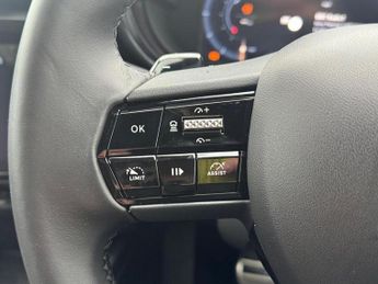 Alfa Romeo Junior 1.2 MHEV Ibrida e-DCT Euro 6 (s/s) 5dr