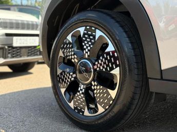 Fiat 600 1.2 MHEV La Prima e-DCT Euro 6 (s/s) 5dr