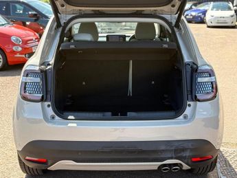 Fiat 600 1.2 MHEV La Prima e-DCT Euro 6 (s/s) 5dr