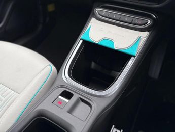 Fiat 600 1.2 MHEV La Prima SUV 5dr Petrol Hybrid e-DCT Euro 6 (s/s) (136 