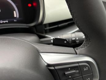 Fiat 600 1.2 MHEV La Prima SUV 5dr Petrol Hybrid e-DCT Euro 6 (s/s) (136 