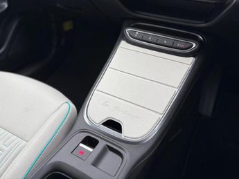 Fiat 600 1.2 MHEV La Prima SUV 5dr Petrol Hybrid e-DCT Euro 6 (s/s) (136 