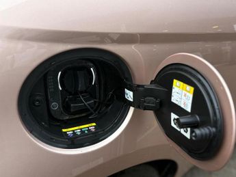 Fiat 500e C 42kWh Icon Convertible 2dr Electric Auto (118 ps)