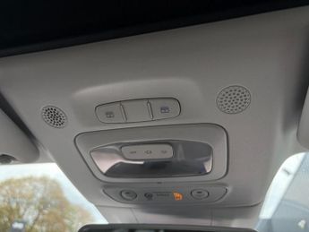 Fiat 500e C 42kWh Icon Convertible 2dr Electric Auto (118 ps)