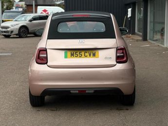 Fiat 500e C 42kWh Icon Convertible 2dr Electric Auto (118 ps)