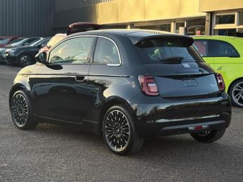 Fiat 500e 42kWh La Prima Auto 3dr