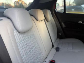 Fiat 600e 54kWh La Prima Auto 5dr