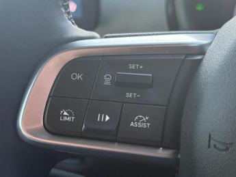 Fiat 600e 54kWh La Prima Auto 5dr