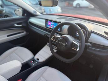 Fiat 600e 54kWh La Prima Auto 5dr