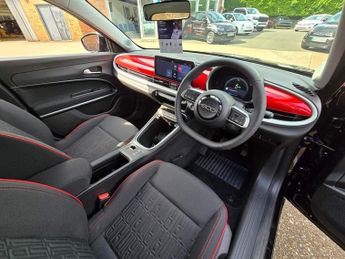 Fiat 600e 54kWh RED SUV 5dr Electric Auto (156 ps)