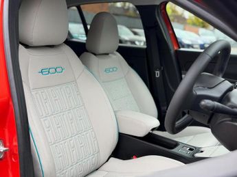 Fiat 600e 54kWh La Prima SUV 5dr Electric Auto (156 ps)