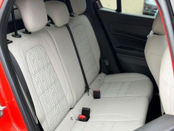 Fiat 600e 54kWh La Prima SUV 5dr Electric Auto (156 ps)