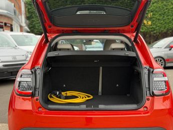 Fiat 600e 54kWh La Prima SUV 5dr Electric Auto (156 ps)