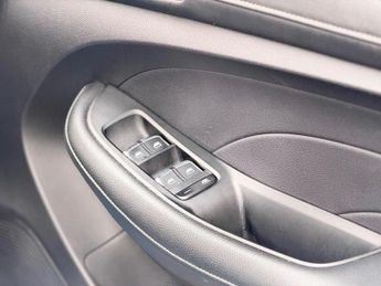 MG MG5 52.5kWh Exclusive Auto 5dr