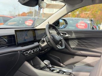 MG MG HS 1.5 T-GDI 24.7kWh Trophy Auto Euro 6 (s/s) 5dr